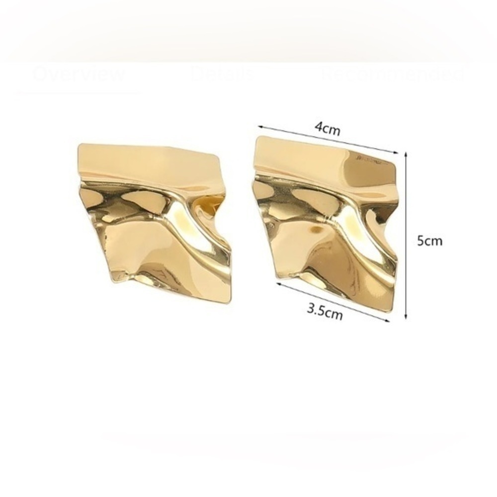 Gold Irregular Square Metal Stud
Earrings - Picture 5 of 6